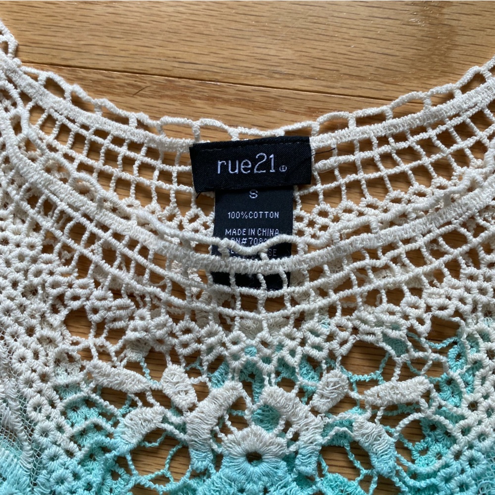 Crochet top - Picture 5 of 6